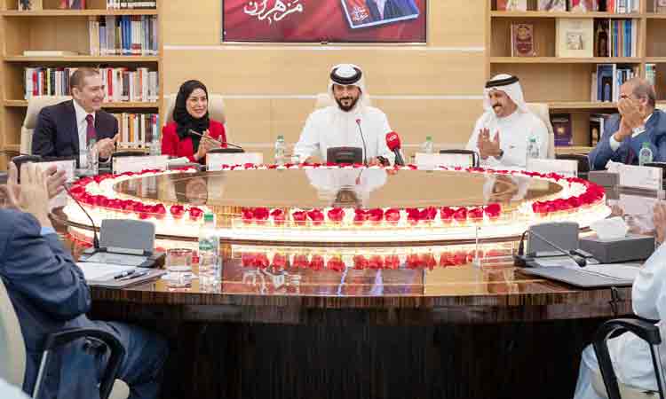 ഹമദ്​ രാജാവിനെകുറിച്ച​ുള്ള പുസ്​തകം പ്രകാശനം ചെയ്​തു