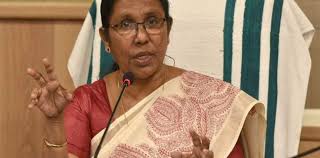 മന്ത്രി വീണ്ടും ടീച്ചറായി; ​െഎ.എ.എസ് ഉദ്യോഗസ്ഥര്‍ക്കുമുന്നിൽ