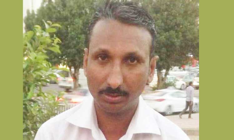 ഉറക്കത്തിനിടെ ഹൃദയസ്തംഭനത്താൽ മരണം: മുഹമ്മദ് ശരീഫിെൻറ മൃതദേഹം ദമ്മാമിൽ ഖബറടക്കും ഉറക്കത്തിനിടെ ഹൃദയസ്തംഭനത്താൽ മരണം: മുഹമ്മദ് ശരീഫിെൻറ മൃതദേഹം ദമ്മാമിൽ ഖബറടക്കും