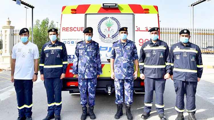 അ​വ​ധി ദി​ന​ങ്ങ​ളി​ൽ സു​ര​ക്ഷ​യൊ​രു​ക്കാ​ൻ പൊ​ലീ​സ്​ സം​ഘം കോ​വി​ഡ് മു​ൻ​ക​രു​ത​ൽ  ശക്​തമാക്കി