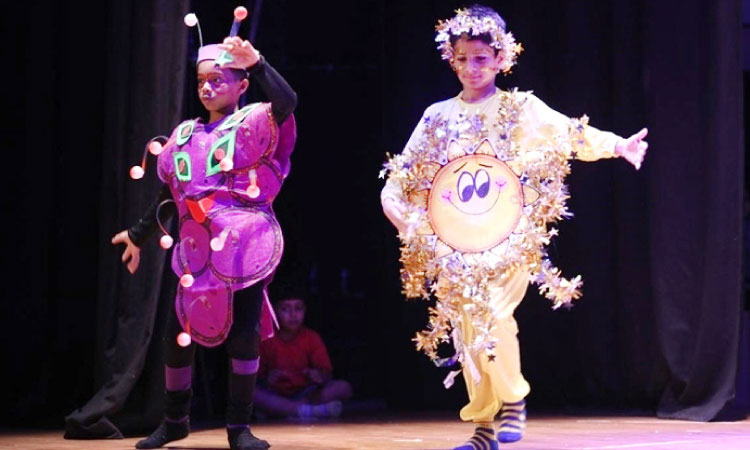 ഷാ​ർ​ജ സ്കൂ​ൾ തി​യേ​റ്റ​ർ ഫെ​സ്​​റ്റി​വ​ൽ തു​ട​ങ്ങി