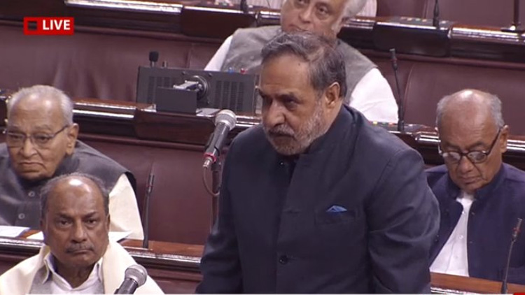 എസ്.പി.ജി സുരക്ഷ പിൻവലിച്ചത്​ പക്ഷപാതമെന്ന്​ കോൺഗ്രസ്​; രാഷ്​ട്രീയ തീരുമാനമല്ലെന്ന്​​ മന്ത്രി