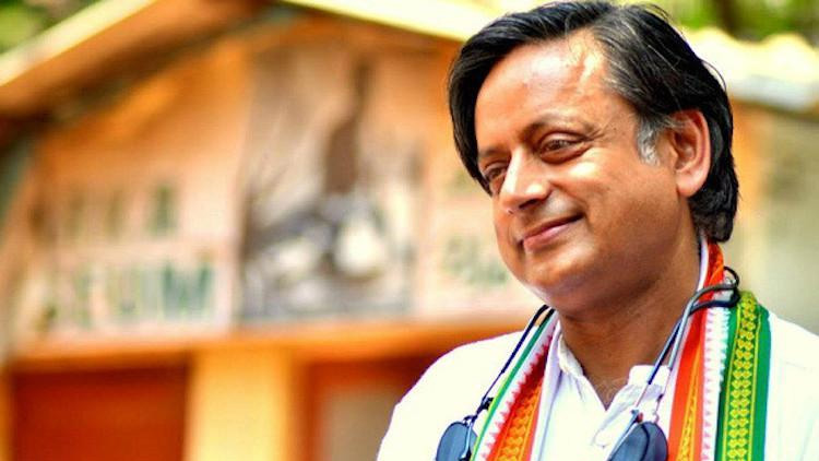 ‘പന്നിയുമായി മല്ലയുദ്ധം പാടില്ല’; വിമർശകർക്കെതിരെ പരിഹാസവുമായി ശശി തരൂർ