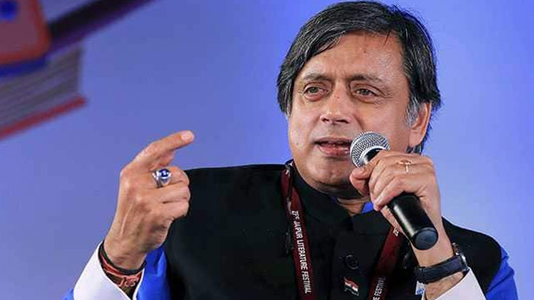 ‘‘ഞാൻ അവസരവാദിയല്ല, ഇനിയാകുകയുമില്ല’’; പ്രാദേശിക വെബ്​സൈറ്റിനെതിരെ ശശി തരൂർ