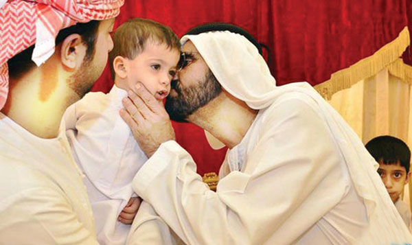 ആശ്വാസവാക്കുകളുമായി ഭരണാധികാരികള്‍ രക്തസാക്ഷികളുടെ വീട്ടില്‍