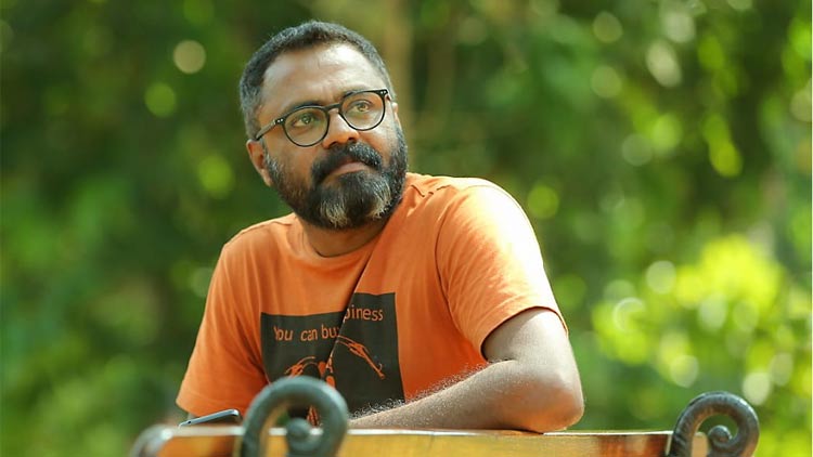 അന്താരാഷ്​ട്ര ഫോട്ടോഗ്രഫി ബിനാലെ; ഷിജു ബഷീർ ഫ്രാൻസിലേക്ക്