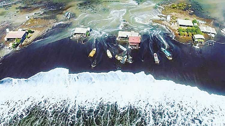 ഒമാൻ കടൽത്തീരത്ത്​ ഇന്ന്​ ഉയർന്ന തിരമാലകൾ ഉണ്ടാകും