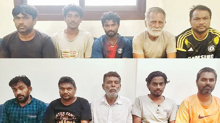 സലാല തീരത്ത്​ ലോഞ്ച്​ മുങ്ങി