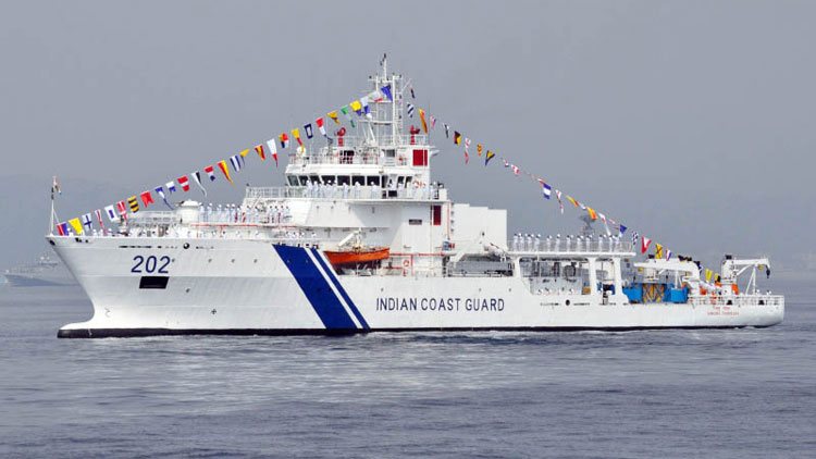 ഇ​ന്ത്യ​ൻ തീ​ര​ദേ​ശ സേ​ന​യു​ടെ ക​പ്പ​ൽ ‘സ​മു​ദ്ര പ​ഹ​രേ​ദാ​ർ’ ദ​മ്മാം തീ​ര​ത്ത്​