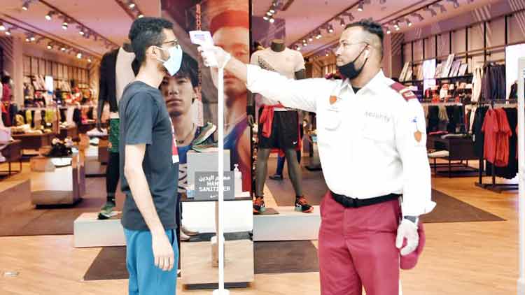 മാ​ളു​ക​ളി​ൽ ക​ർ​ശ​ന മു​ൻ​ക​രു​ത​ൽ ന​ട​പ​ടി​ക​ൾ