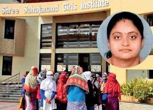 ഗുജറാത്തിലെ വനിത കോളജിൽ ആർത്തവ പരിശോധന നടത്തിയതായി പരാതി