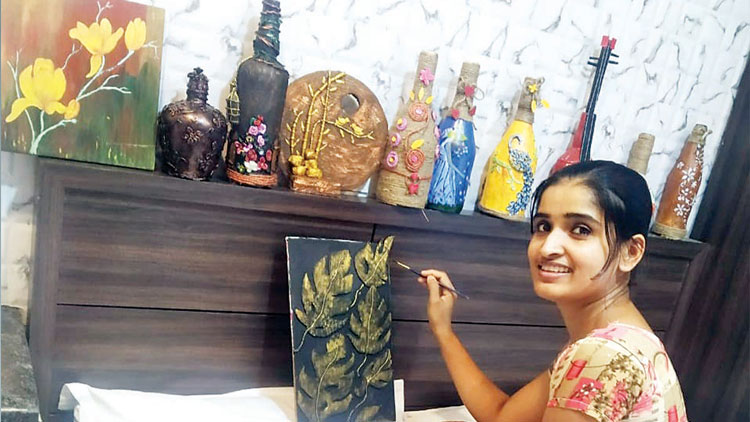 ക്വാറൻറീൻ ജിവിതം: ശ്രുതിയുടെ ഇടവേളകൾ വർണമനോഹരം