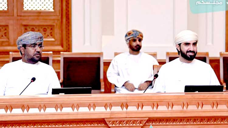 ജീ​വ​ന​ക്കാ​ർ​ക്ക് ശ​മ്പ​ളം ന​ൽ​കു​ന്ന​തി​ൽ വീ​ഴ്​​ച പാ​ടി​ല്ല –ശൂ​റാ കൗ​ൺ​സി​ൽ