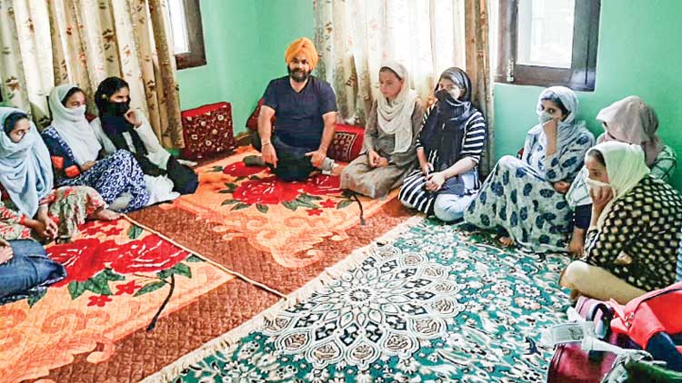 സർബത്​ ദാ ഭല്ലാ’ (എല്ലാവരും സുഖമായിരിക്ക​ട്ടെ)...