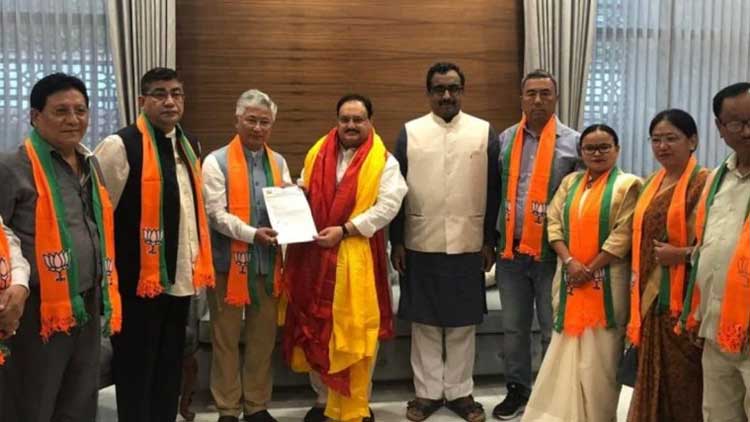 sikkim-mlas-joins-bjp.jpg