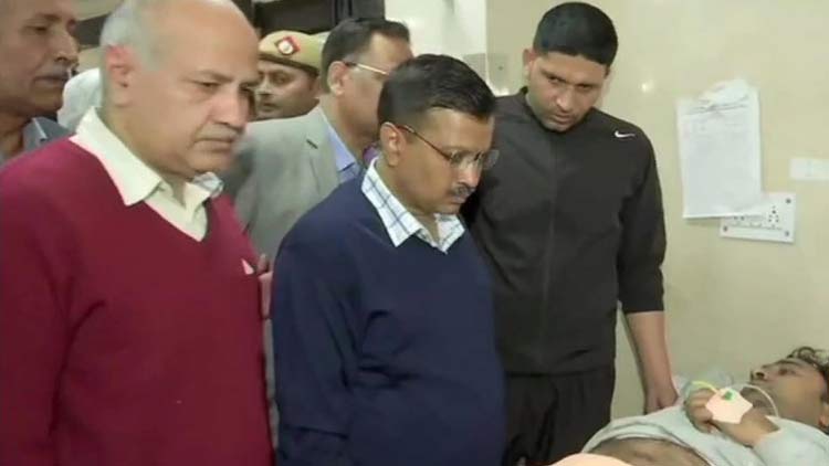 sisodiya-and-kejriwal-2502201.jpg