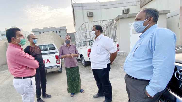 കു​ഞ്ഞി​ക്ക​ണ്ണ​ന്​ സ​ഹാ​യ​വു​മാ​യി സാ​മൂ​ഹി​ക​പ്ര​വ​ർ​ത്ത​ക​രെ​ത്തി