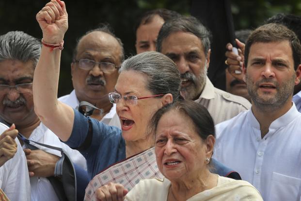 പ്രതിപക്ഷ പ്രതിഷേധം തുടരുന്നു; ഒത്തുതീര്‍പ്പ് ചര്‍ച്ചയില്ലെന്ന്‌ കോണ്‍ഗ്രസ്