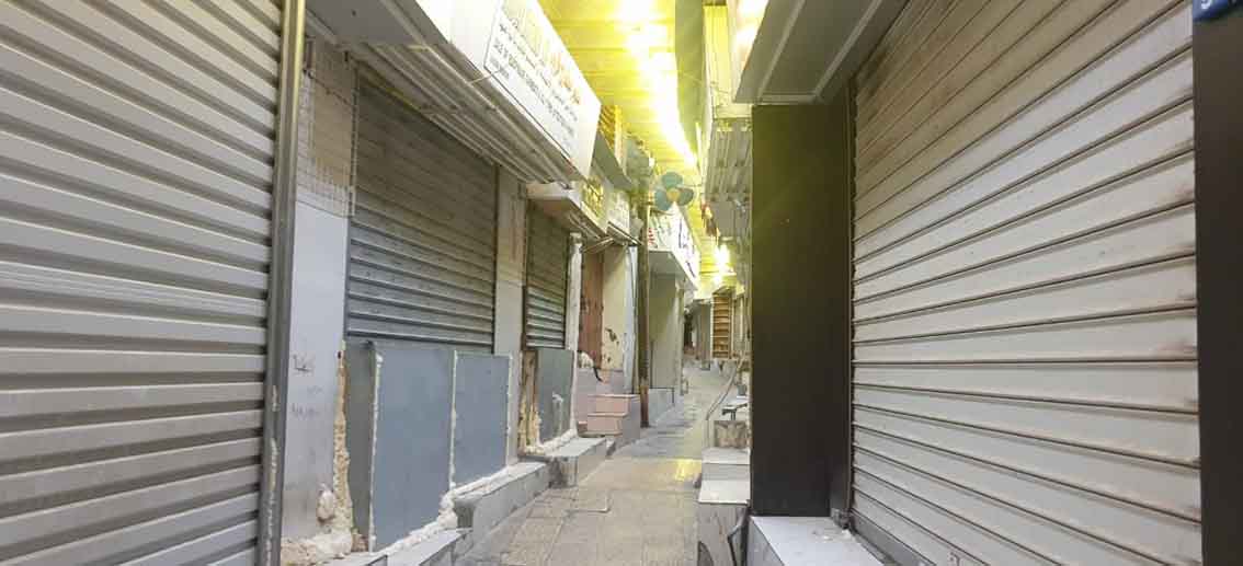 മത്ര സൂഖിന്​ പൂർണ ഇളവ്​  ലഭിക്കുന്നതും കാത്ത്​ കച്ചവടക്കാർ