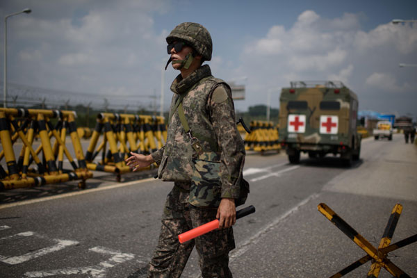 സംഘര്‍ഷാവസ്ഥക്കിടെ കൊറിയകള്‍ തമ്മില്‍ ചര്‍ച്ച