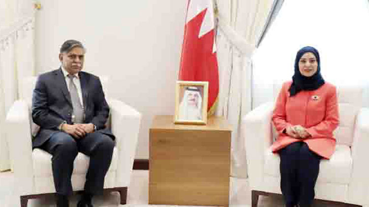 ഇന്ത്യൻ പ്രവാസി സമൂഹത്തെ പ്രശംസിച്ച് സ്പീക്കർ ഇന്ത്യൻ പ്രവാസി സമൂഹത്തെ പ്രശംസിച്ച് സ്പീക്കർ