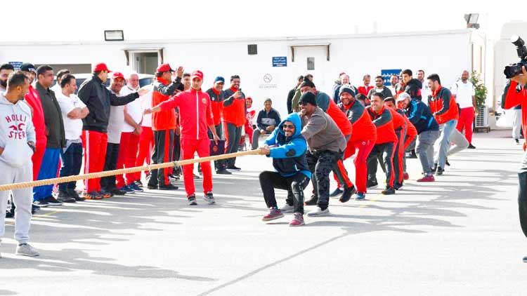 ‘ഗെ​റ്റ്​ റെ​ഡി... ഗോ’;​ ആ​വേ​ശ​മാ​യി കാ​യി​ക​ദി​നം