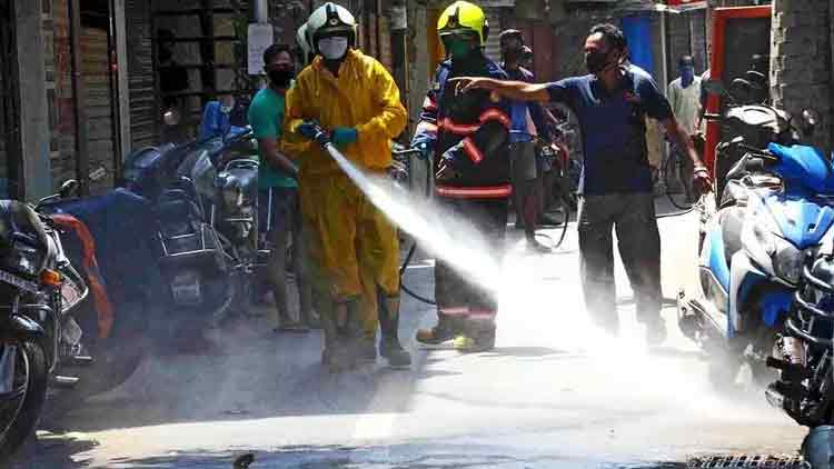 നഗരം അണുമുക്തമാക്കാൻ രണ്ട്​ സ്​​പ്രേയറുകൾ കൂടി