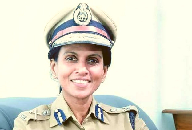 സുധേഷ്​ കുമാറിനെ മാറ്റി; ആർ. ശ്രീലേഖ പുതിയ ഗതാഗത കമീഷണർ