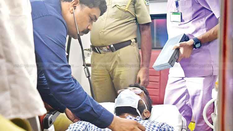 രക്തപരിശോധന: മദ്യ സാന്നിധ്യം ഇല്ലെന്ന് സൂചന