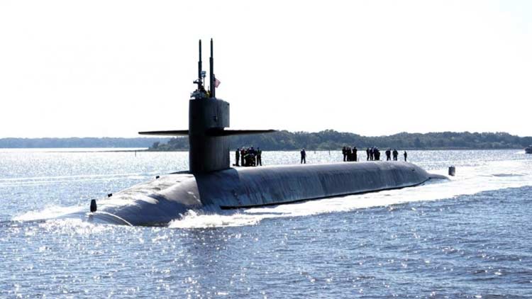 അന്തർവാഹിനിയും അദാനിക്ക്​?