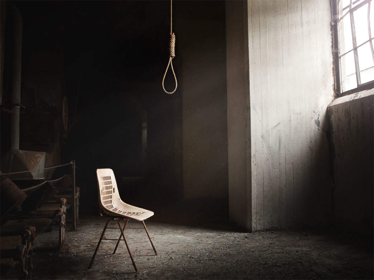 നിരീക്ഷണത്തിലിരുന്ന 15കാരൻ തൂങ്ങി മരിച്ച നിലയില്‍