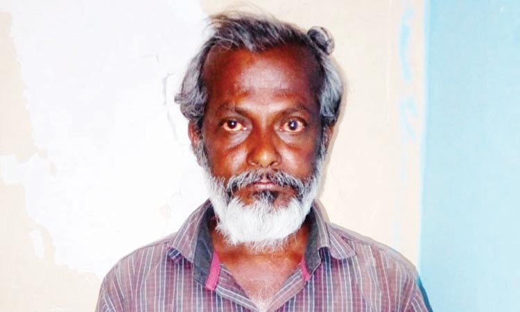 നാട്ടിൽപോയിട്ട്​ 10 വർഷം; സുലൈമാൻെറ താമസം മഴയും വെയിലുമേറ്റ്​ ടെറസിൽ