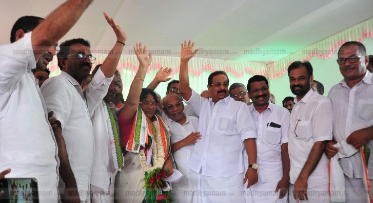 യു.ഡി.എഫിന്​ ജയം; സു​മ ബാ​ല​കൃ​ഷ്​​ണ​ൻ കണ്ണൂർ മേയർ