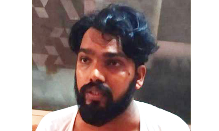 അറബിമാന്ത്രിക ചികിത്സയുടെ മറവില് പീഡനം; വ്യാജസിദ്ധന് അറസ്റ്റില് അറബിമാന്ത്രിക ചികിത്സയുടെ മറവില് പീഡനം; വ്യാജസിദ്ധന് അറസ്റ്റില്