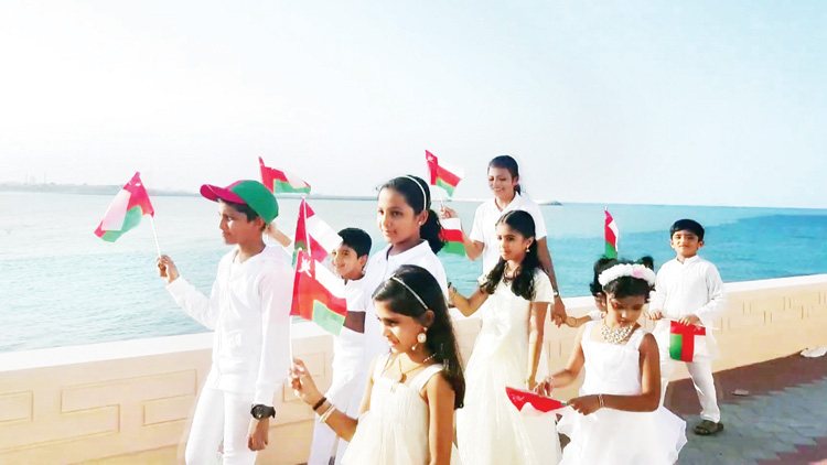 മ​ല​യാ​ളി കൂ​ട്ടാ​യ്​​മയുടെ ദേ​ശീ​യ ദി​നാ​ഘോ​ഷ ഗാ​നം ശ്ര​ദ്ധേ​യ​മാ​കു​ന്നു