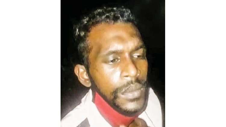 മോഷ്​ടിച്ച ജീപ്പുമായി കടക്കുന്നതിനിടെ ഇന്ധനം തീർന്നു; പൊലീസി​െൻറ വലയിലായി 