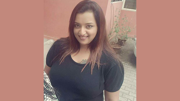 സ്വ​പ്​ന സു​രേ​ഷി​നു​വേ​ണ്ടി പ​ല​കു​റി പൊലീസ് ഒത്തുകളിച്ചു