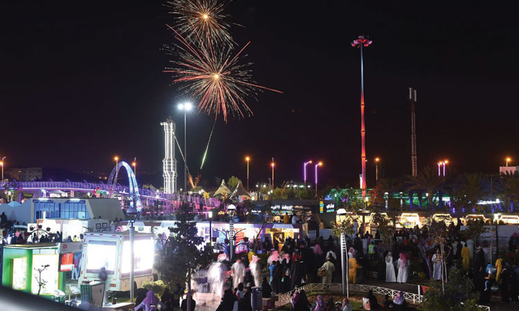 ത്വാഇഫ്​ പുഷ്​പമേളക്ക്​ വർണാഭമായ തുടക്കം