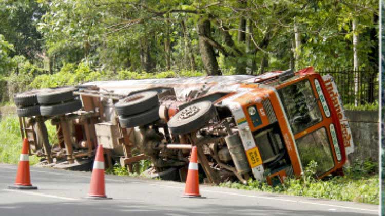tanker-lorry-accident tanker-lorry-accident