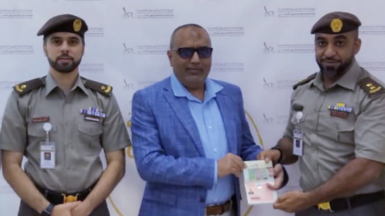 ഡോ.മുഹമ്മദ് താരിഖിന്​ ഗോൾഡൻ വിസ