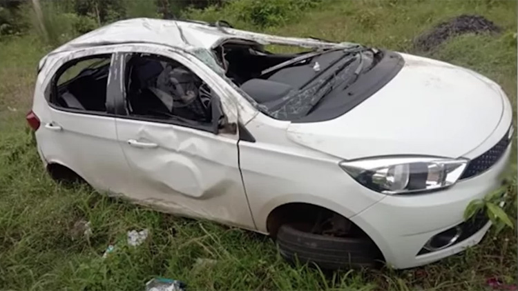 100 കിലോമീറ്റർ വേഗത്തിൽ പാഞ്ഞ കാർ നിയന്ത്രണംവിട്ട്​ കരണം മറിഞ്ഞത്​ നിരവധി തവണ; പിന്നെ സംഭവിച്ചത്​!