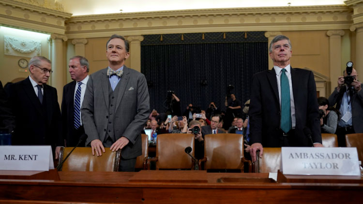 ജോ ​ബൈ​ഡ​നെതിരെ ട്രംപ് നേരിട്ട് ഇടപെട്ടെന്ന് സ്ഥാനപതിയുടെ വെളിപ്പെടുത്തൽ