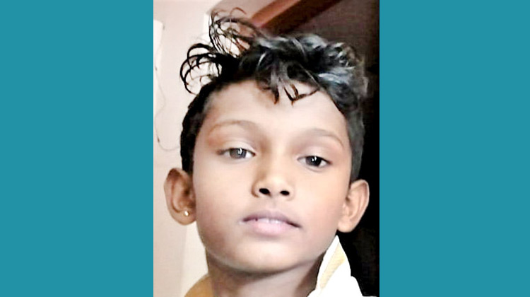 ബ​ന്ധ​ങ്ങ​ളെ അ​ക്ഷ​ര​ംകൊണ്ട്​ വി​ള​ക്കി​ച്ചേ​ർ​ത്ത അ​ന​ന്തു​വി​ന് അ​ഭി​ന​ന്ദ​ന പ്ര​വാ​ഹം