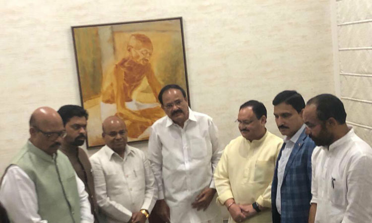 നായിഡുവിന് വൻ തിരിച്ചടി: നാല് ടി.ഡി.പി രാജ്യസഭാംഗങ്ങൾ ബി.ജെ.പിയിൽ നായിഡുവിന് വൻ തിരിച്ചടി: നാല് ടി.ഡി.പി രാജ്യസഭാംഗങ്ങൾ ബി.ജെ.പിയിൽ