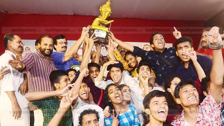 ഫോട്ടോഫിനിഷിൽ വീണ്ടും പാലക്കാട് ഫോട്ടോഫിനിഷിൽ വീണ്ടും പാലക്കാട്