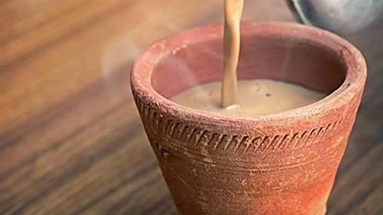 ചായയും ലഘുഭക്ഷണവും മൺപാത്രങ്ങളിൽ; പദ്ധതി വ്യാപിപ്പിച്ച് റെയിൽവേ