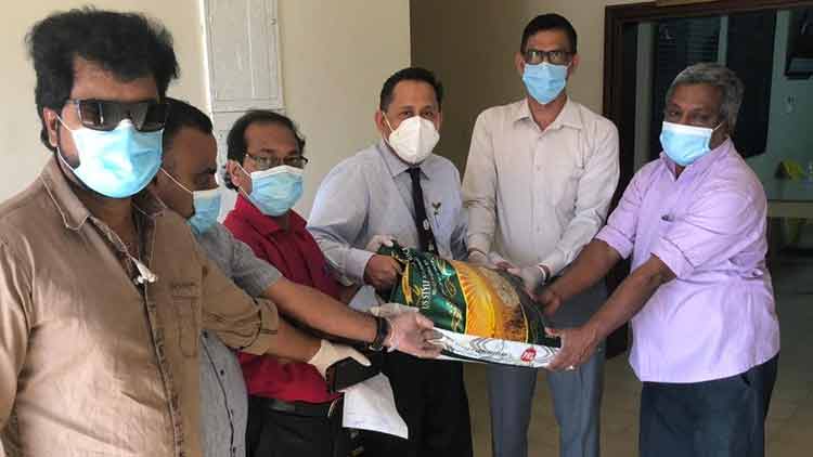 വിശപ്പിനെന്ത്​ ഇന്ത്യയും പാകിസ്​താനും