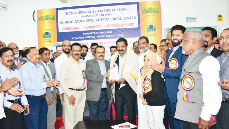 പ്രവാസി ഭാരതീയ സമ്മാൻ ജേതാവ്  ഡോ. വി.ടി. വിനോദിനെ ‘തണൽ’ ആദരിച്ചു