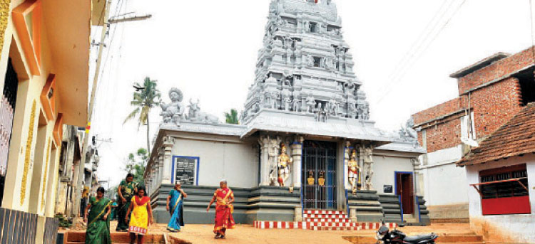 വോട്ട് തേടി തമിഴ്നാട്ടിലും