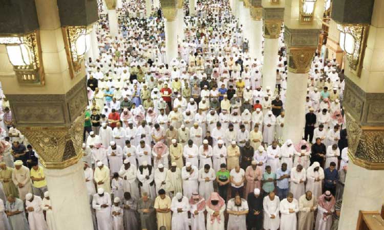 ആദ്യ തറാവീഹ്​: മസ്​ജിദുന്നബവിയും മുറ്റങ്ങളും നിറഞ്ഞു കവിഞ്ഞു